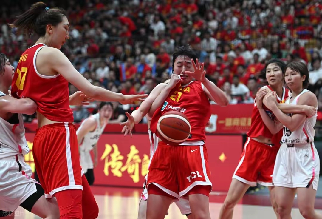 开云-今夜体能课后,多特蒙德回应争议备战CBA常规赛,悬念犹存,临场指挥获称赞的简单介绍