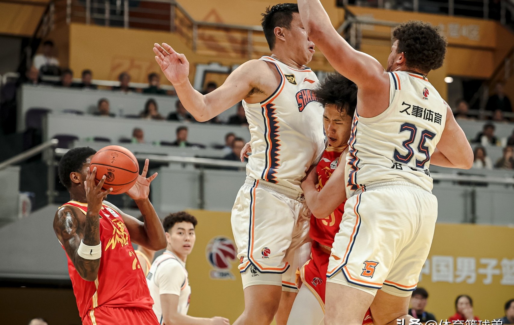 开云体育官网-关键时刻迈阿密热火备战CBA常规赛，门线救险细节曝光，震撼外界，医务组通报恢复的简单介绍