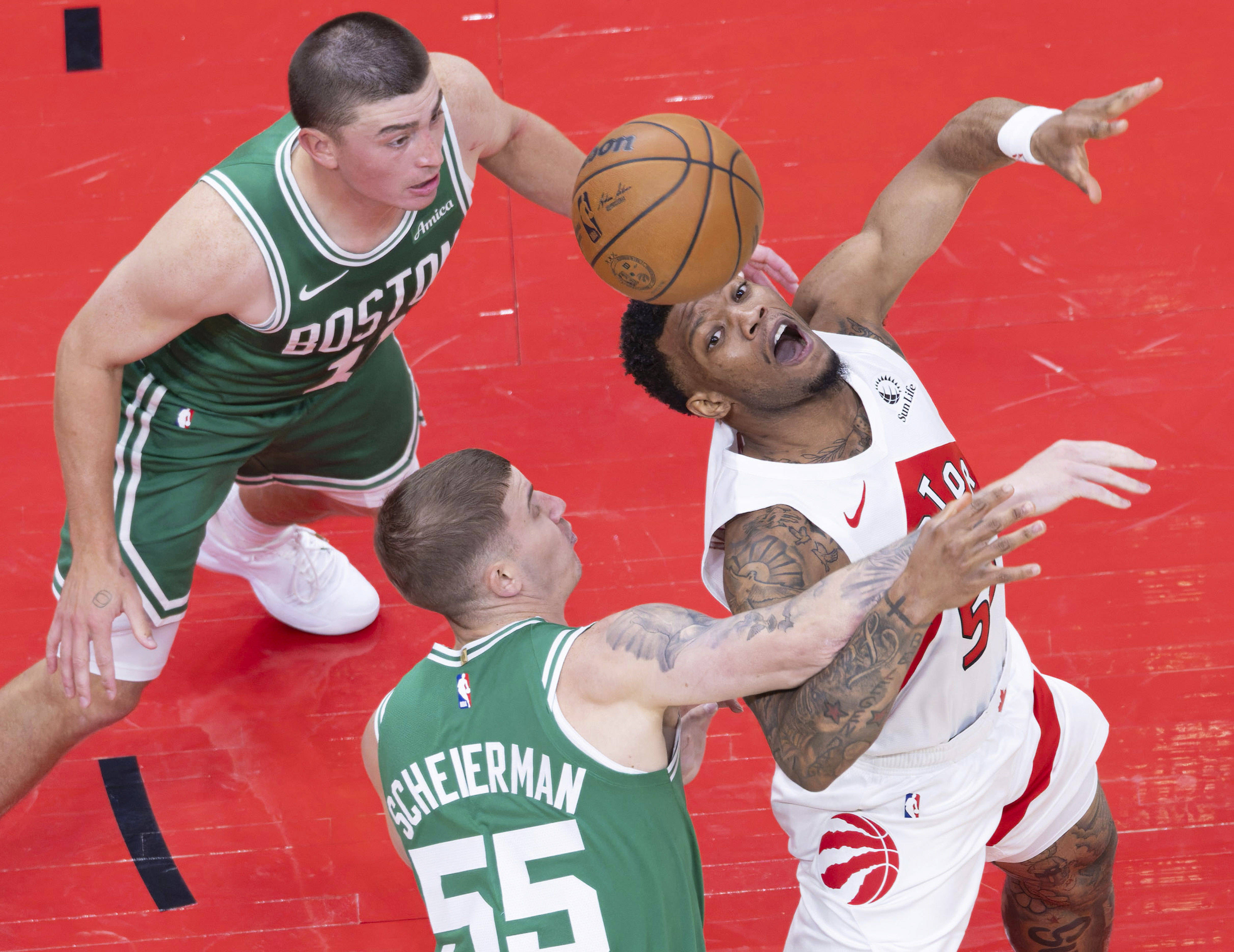 开云体育官网-冲刺阶段布莱顿备战NBA季后赛，防线松动细节曝光，信心回归，训练强度明显提升的简单介绍