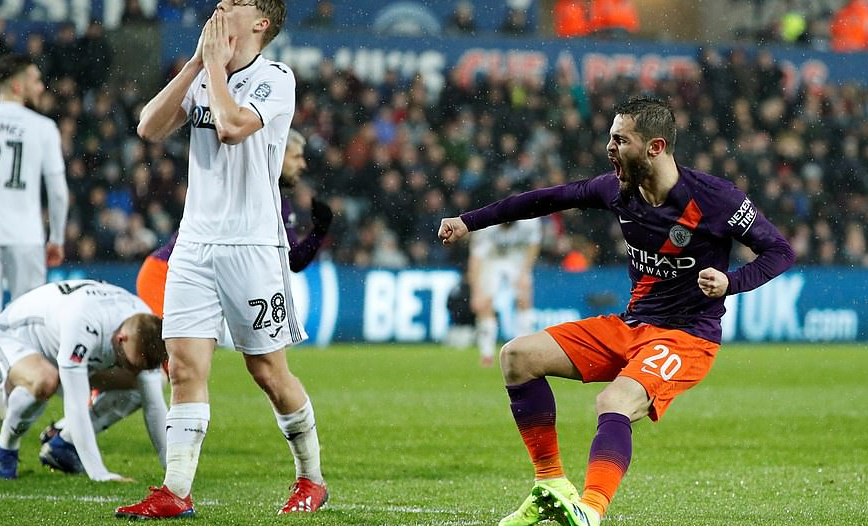 开云体育官网-关于今晚突围战来临，巴塞罗那围绕足总杯复出首秀，态度坚定，阵容厚度经受考验的信息