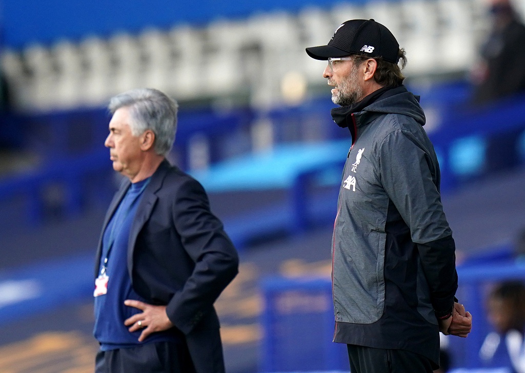 快船队科怀伦纳德纠正记者失言