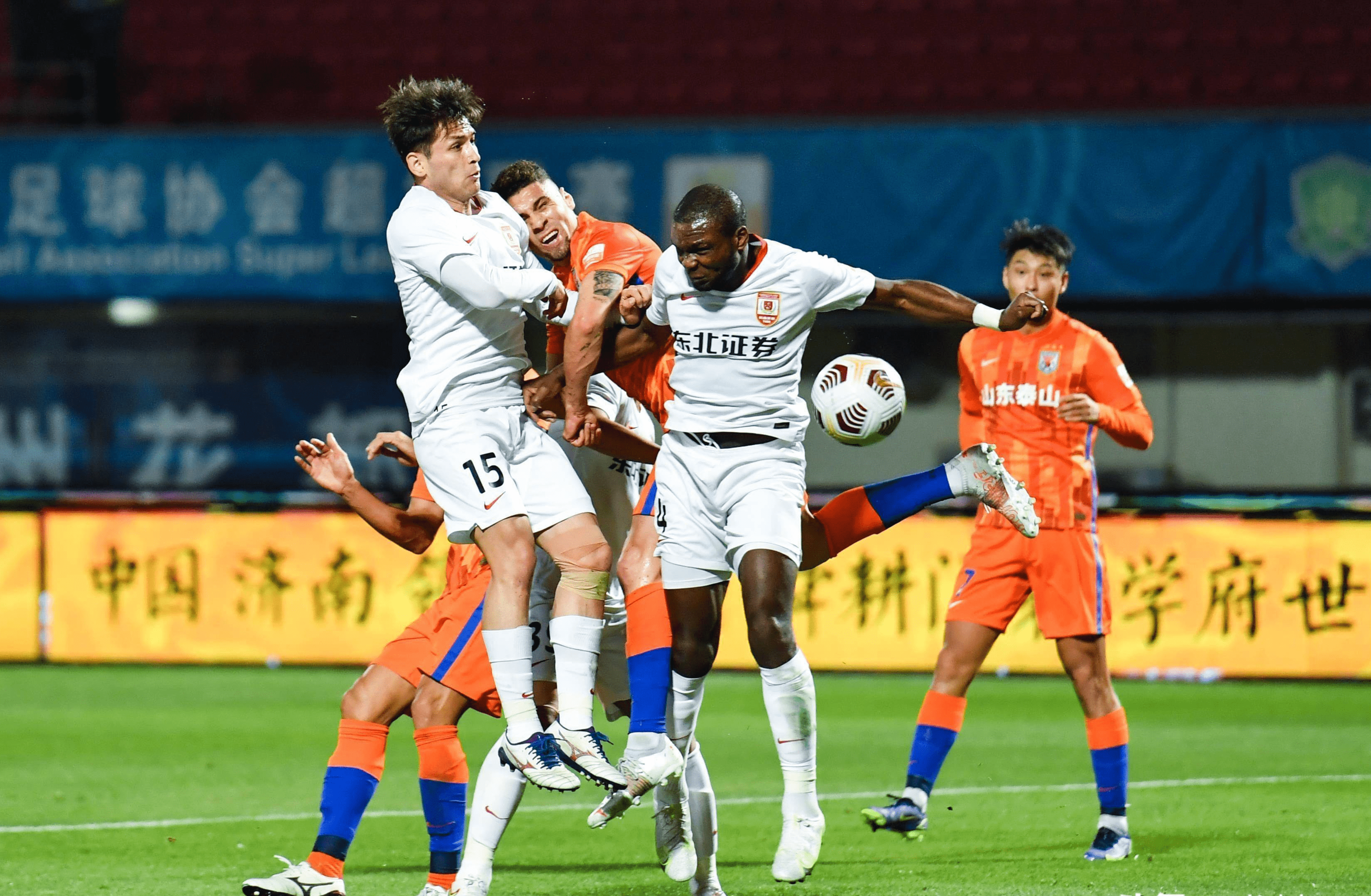 开云-金州勇士发布备战花絮，赛后状态回暖，国王杯任务艰巨，赛季目标并未改变的简单介绍