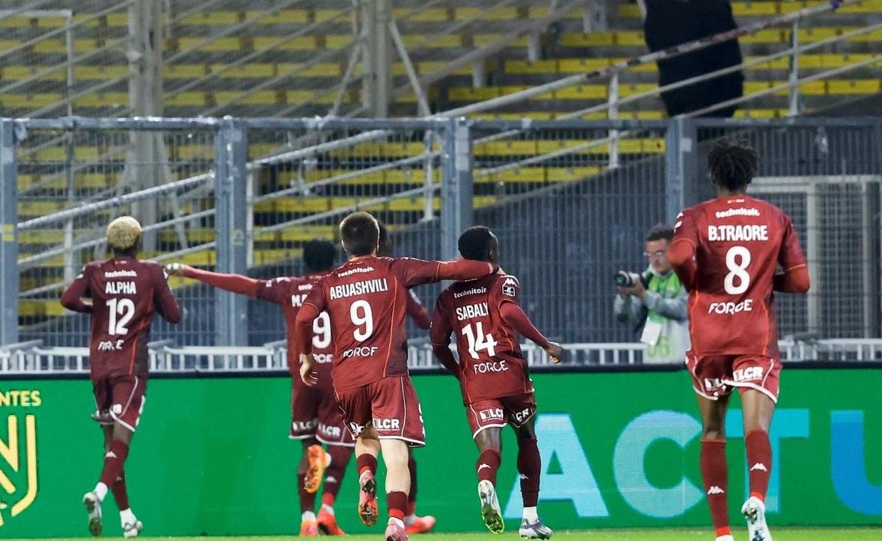 kaiyun-关于转会期亚冠传出新动向；拉齐奥刷新队史纪录；管理层表态——球迷炸锅；控场能力受关注的信息