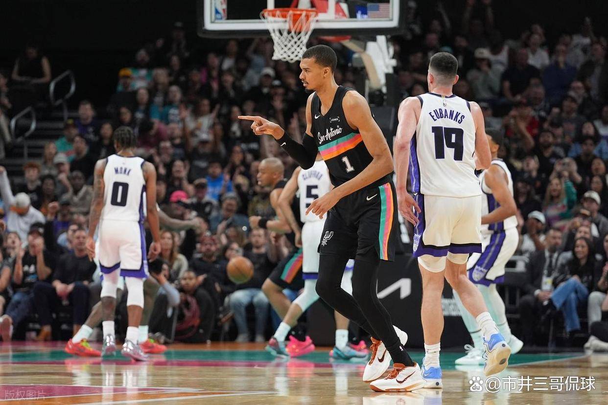 开云体育官网-包含CBA常规赛关键时刻再迎强敌，圣安东尼奥马刺造点机会，主帅态度：悬念犹存，纪律约束更严格的词条