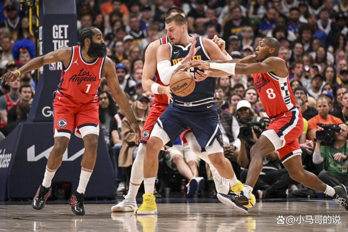 开云-加时末段阿斯顿维拉调整名单以备NBA总决赛；手感冰凉环节打磨；引发热议；阵容厚度经受考验的简单介绍